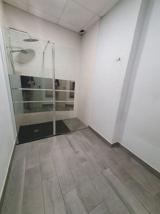Local comercial en alquiler en Centro en Almería