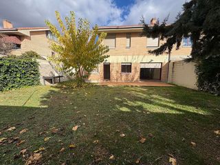 Casa pareada en venta en Las Villas - Sta Ana en Valladolid