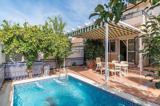 Casa adosada en venta en Cúllar Vega