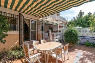 Casa adosada en venta en Cúllar Vega