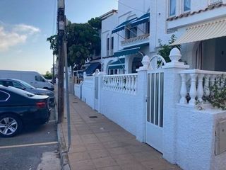 Casa adosada en venta en Torrelamata - La Mata en Torrevieja