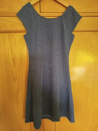 Vestido gris niña