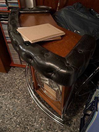 Mueble Barra Minibar Cuero y Madera