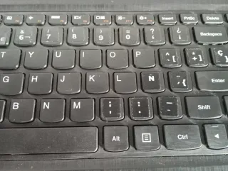 Lenovo G50-70 Portátil