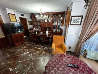 Piso en venta en Hospital en Jaén