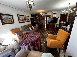 Piso en venta en Hospital en Jaén