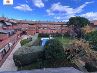 Piso en venta en Velilla de San Antonio