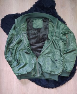 Chaqueta Bomber Verde Talla M/L Nueva