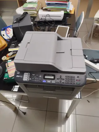 Impresora Brother MFC-L2700DW Multifunción