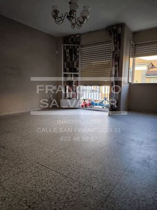 Piso en venta en Lucena