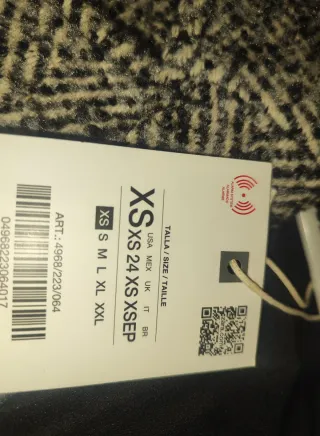 Abrigo Zara Talla xs Nuevo con etiqueta. Da talla