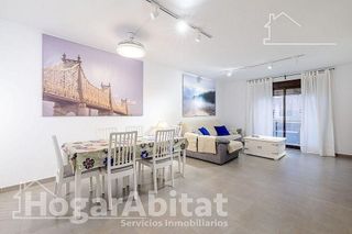 Piso en venta en Pego