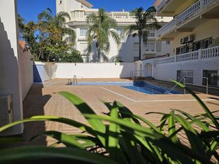Piso en venta en La Carihuela en Torremolinos