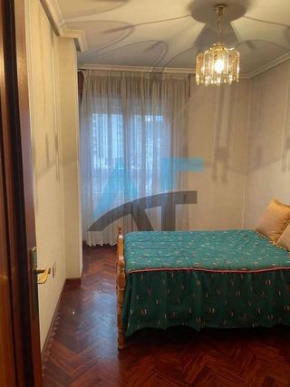 Piso en venta en Posío en Ourense