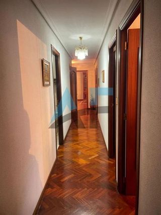 Piso en venta en Posío en Ourense