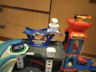 Parking Aeropuerto Juguete Coches Helicóptero