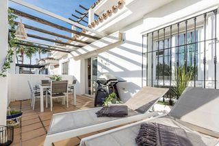 Dúplex en venta en Nueva Andalucía centro en Marbella