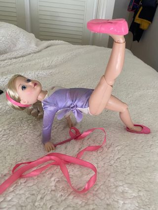 Muñeca Gimnasta Rítmica con Cinta