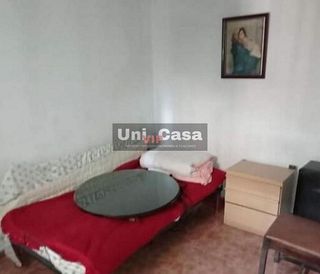 Casa adosada en venta en Santa Rosa - Valdeolleros en Córdoba