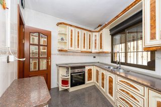 Chalet en venta en Iznalloz