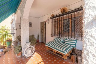 Chalet en venta en Zubia (La)