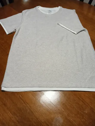 Maglie eleganti con design unico sulle maniche