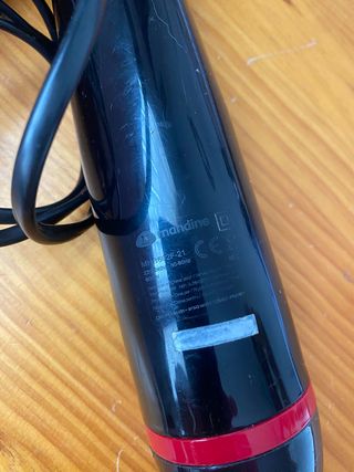 Batidora de mano negra y roja 600W