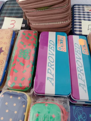 Estuches lata años 80 nuevos