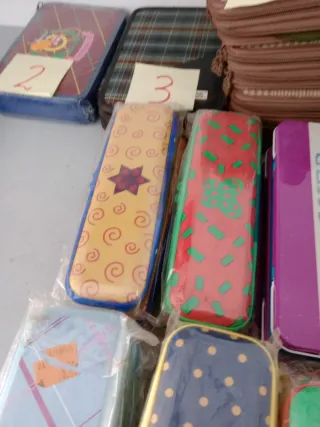 Estuches lata años 80 nuevos