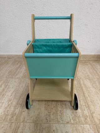 Carrito de compra de juguete de madera