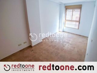 Piso en venta en Mercado en Alicante