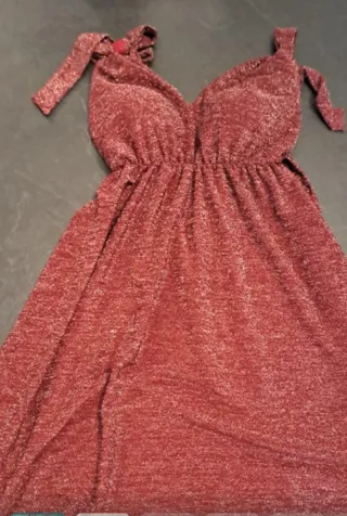 Vestito bordeaux brillantinato nuovo