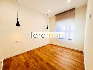 Piso en venta en Praza España - Casablanca en Vigo