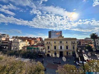 Piso en venta en Centre en Hospitalet de Llobregat, L´