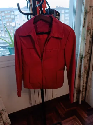 Chaqueta de auténtica piel roja