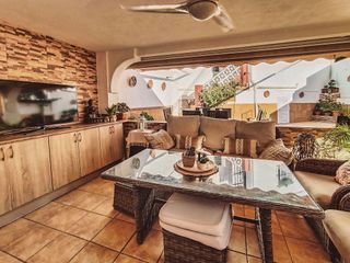 Casa pareada en venta en Nueva Andalucía centro en Marbella