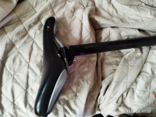 Tija con sillin de bicicleta