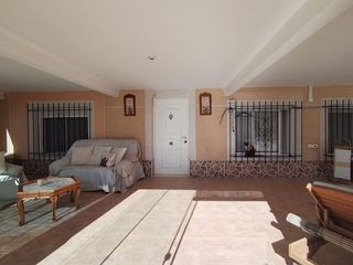 Chalet en venta en Novelda