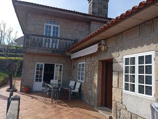 Chalet en venta en Vilanova de Arousa