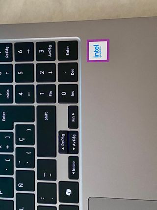 Ordenador portátil Samsung gris/plateado