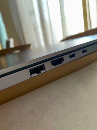 Ordenador portátil Samsung gris/plateado