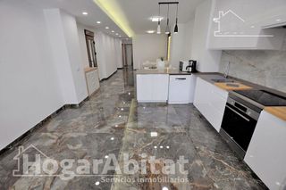 Piso en venta en Benicalap en Valencia