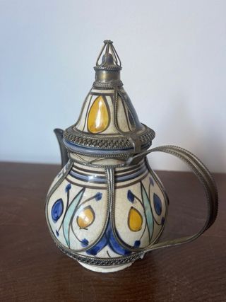 Tetera artesanal metal y cerámica decorada