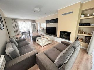 Chalet en venta en Corbera de Llobregat