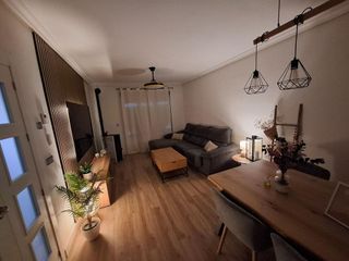 Chalet en venta en Yecla