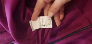 Vestido de fiesta color buganvilla con lentejuelas