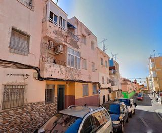 Piso en venta en La Chanca - Pescadería en Almería