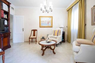 Piso en venta en Triana Oeste en Sevilla
