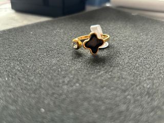 Anello donna fiore nero oro regolabile