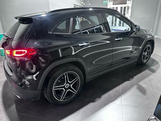 MERCEDES-BENZ Clase GLA 180 7G-DCT!!!!